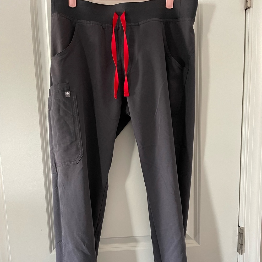 Figs Kade Charcoal Cargo Scrub Pants™